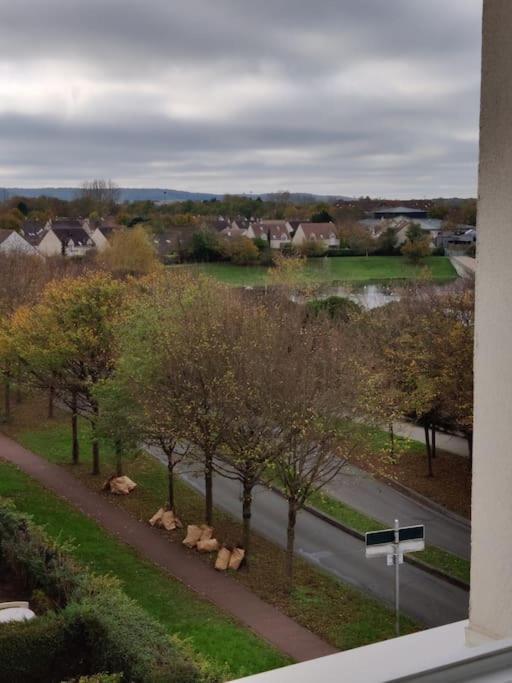 App 5 Pers, Parking, 3Mn Rer A, 40 Mn Du Centre De Paris, Cergy Le Haut Lägenhet Exteriör bild